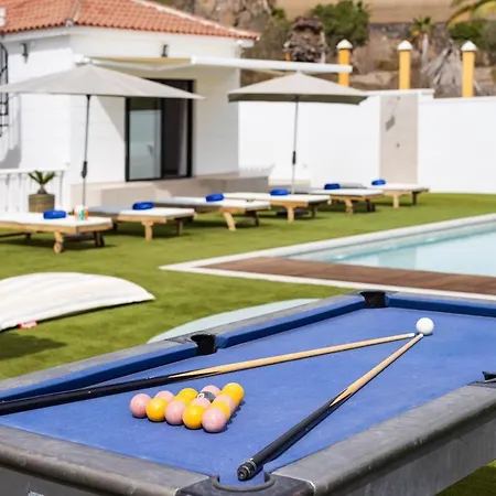 Santi Willa Callao Salvaje