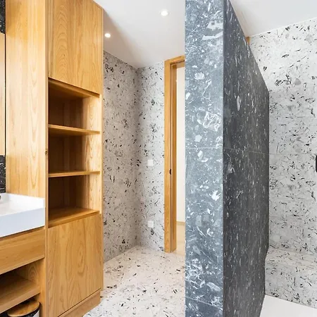 Santi Willa Callao Salvaje